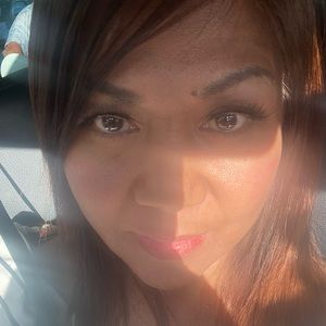 Meet your Posher, Gina